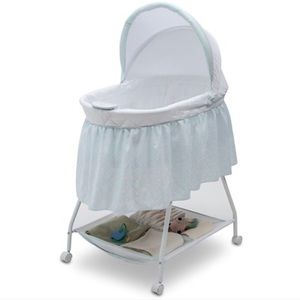 Baby bassinet!! Brand new! Never used